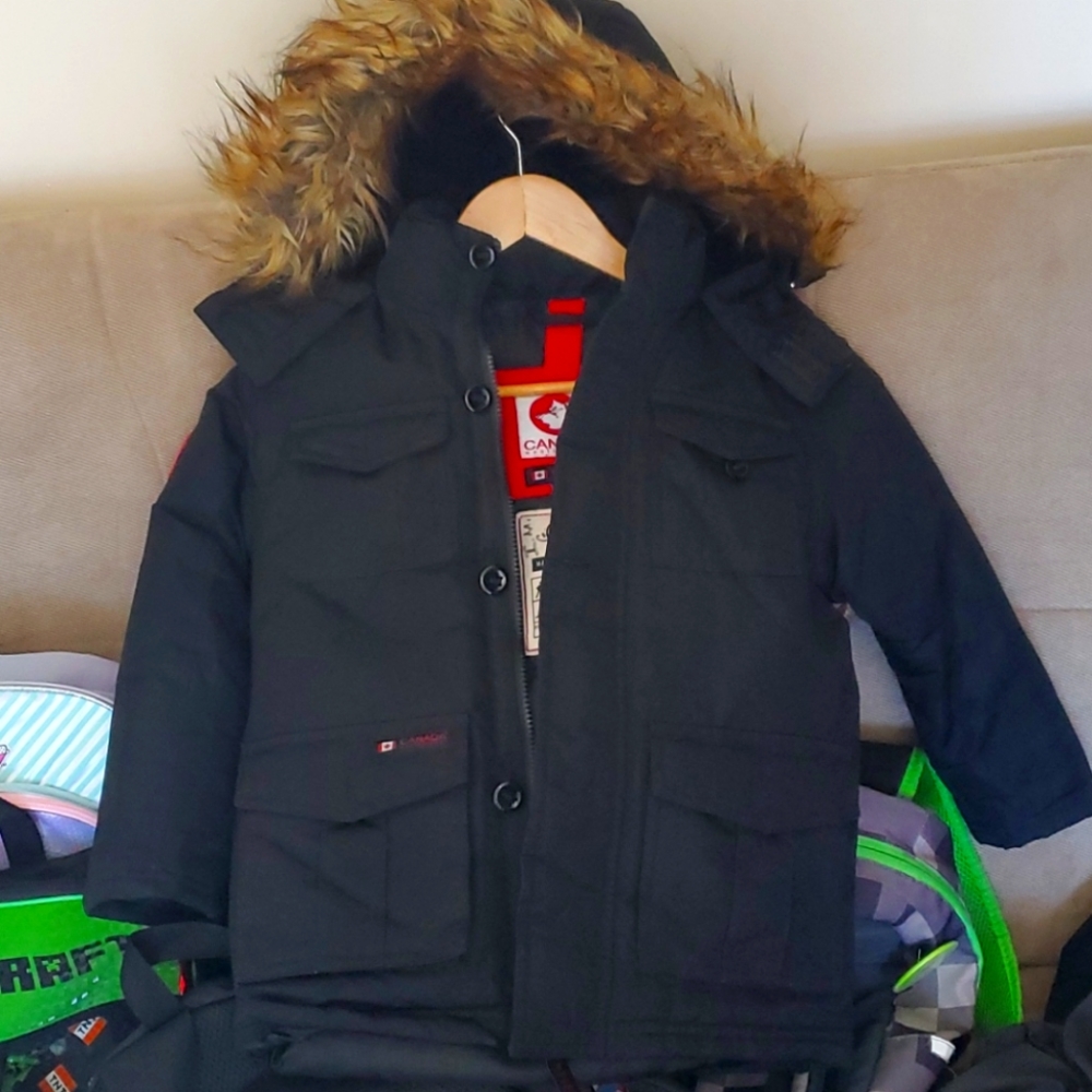 Canada goose boy coat